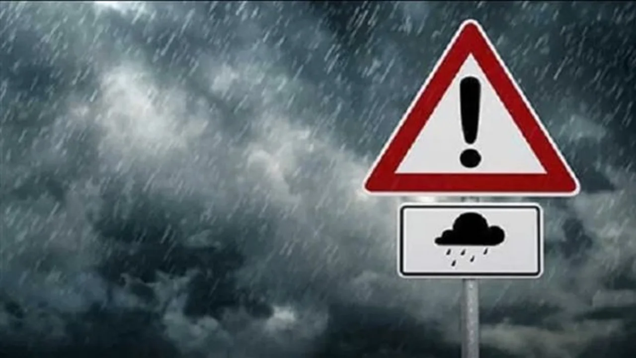 تحذير للأرصاد.. تفاصيل درجات الحرارة وفرص سقوط الأمطار المتوقعة في مصر غدًا